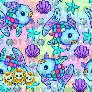 Könnte beinhalten: Ein farbenfrohes, sich wiederholendes Muster mit Cartoon-Fischen, Muscheln, Seesternen und Blasen. Die Fische haben blaue Körper mit Regenbogenfarbenen Schuppen. Die Muscheln sind lila und die Seesterne türkis. Der Hintergrund ist ein pastellfarbener Regenbogen mit weißen Punkten. Der Text "TINYSPACECRAFTSHOP" ist sichtbar.