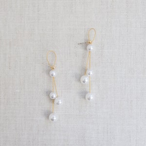 Pearl earrings, long string pearl earrings, classic earrings, wedding earrings, bridal earrings