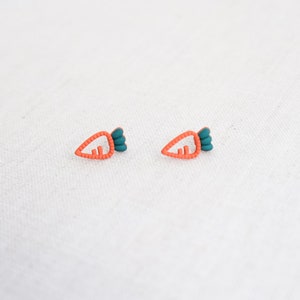 Carrot earrings, vegetable earrings