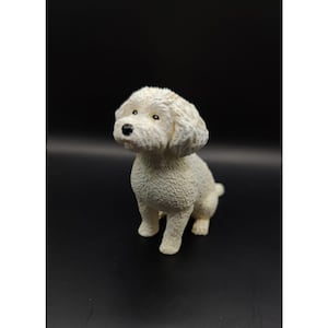 Mini Poodle cross - adorno para tarta de bodas - Servicio de pintura personalizado - Pintura hecha a mano - Estatua de perro - Estatua de Mini Poodle cross