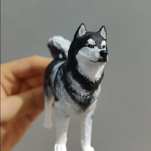 Custom Alaskan Malamute - Personalized painting service - alaskan malamute statue - dog statue - dog figurines - cake topper - dog birthday