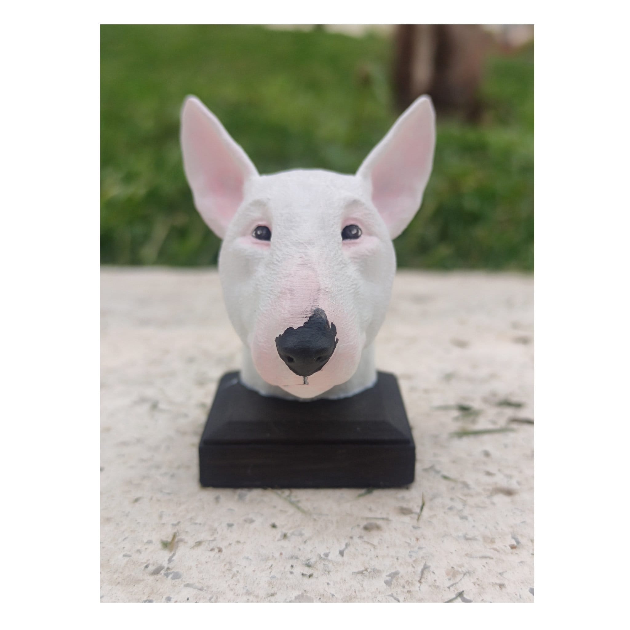 Statue chien bull terrier rouge en résine - Filou - 60 cm | Prince