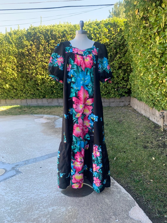 Vintage Hawaiian Muumuu - image 7