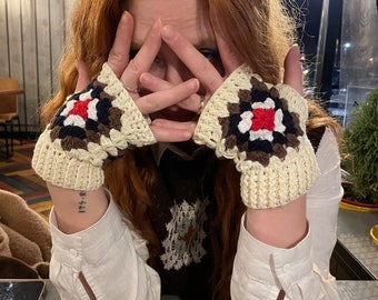 Crochet Fingerless Granny Square Gloves, Handmade Mitten, Unisex Hand Wear For Winter, Warm Winter Gloves, 3 Different Colors Glove,