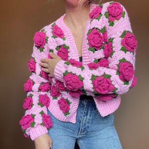 Crochet Jumbo Rose Cardigan, Pink Granny Square Cardigan, Crochet Rose Chunky Cardigan, Pink Rose Cardigan, Winter Cardigan, Floral Cardigan