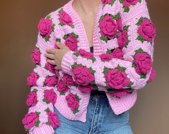 Cardigan rosa jumbo all'uncinetto, cardigan quadrato rosa della nonna, cardigan grosso rosa all'uncinetto, cardigan rosa rosa, cardigan invernale, cardigan floreale