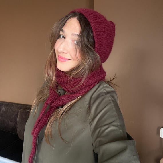 Hand-knit Hooded Scarf – 3-color Chunky Winter Hood, Cozy Wool