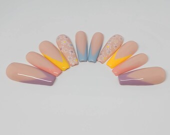 Nude/Colorful Nails