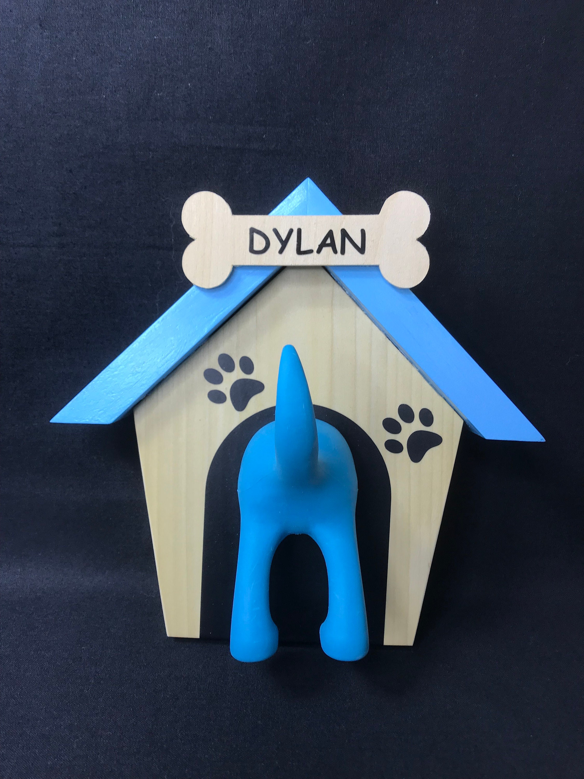 Dog house on sale lead