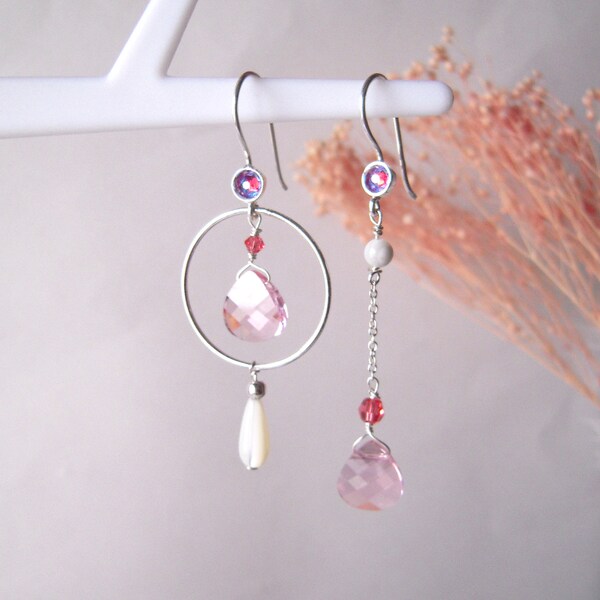 Boucles oreilles asymétriques argent 925 et cristaux roses et goutte nacre, cadeau d'anniversaire femme