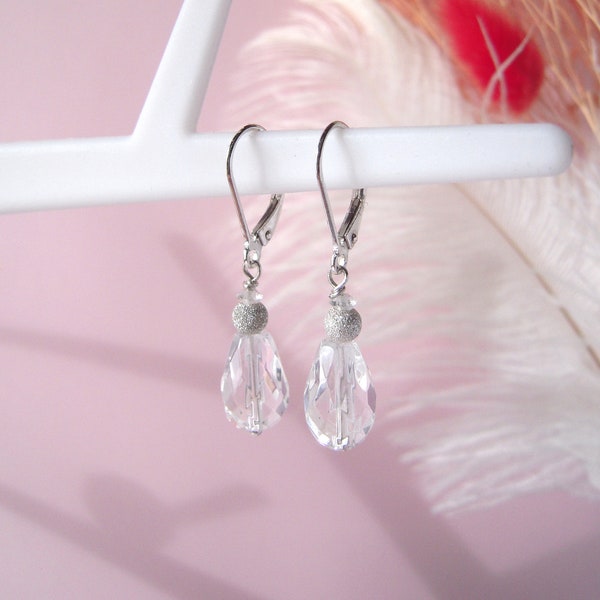 Boucles d'oreilles dormeuses courtes argent 925 et perles et gouttes cristal de roche et perle argent, cadeau d'anniversaire femme