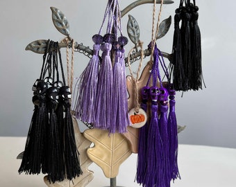 Add-on for your Velvet Pumpkin, Hallowe'en Accessory, Tassel