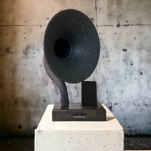 Acoustic iPhone Speaker, Gramophone iPhone Passive Speaker, Unique Home Decor Gift, Birthday Gift, Handmade Gift for New Home, Wedding Gift