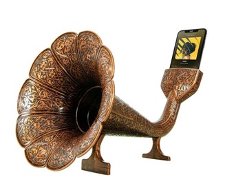 iPhone Passive Speaker, Acoustic iPhone Copper Speaker Gramophone, Handmade Home Decor Gift,Housewarming Gift, Birthday Gift for Dad