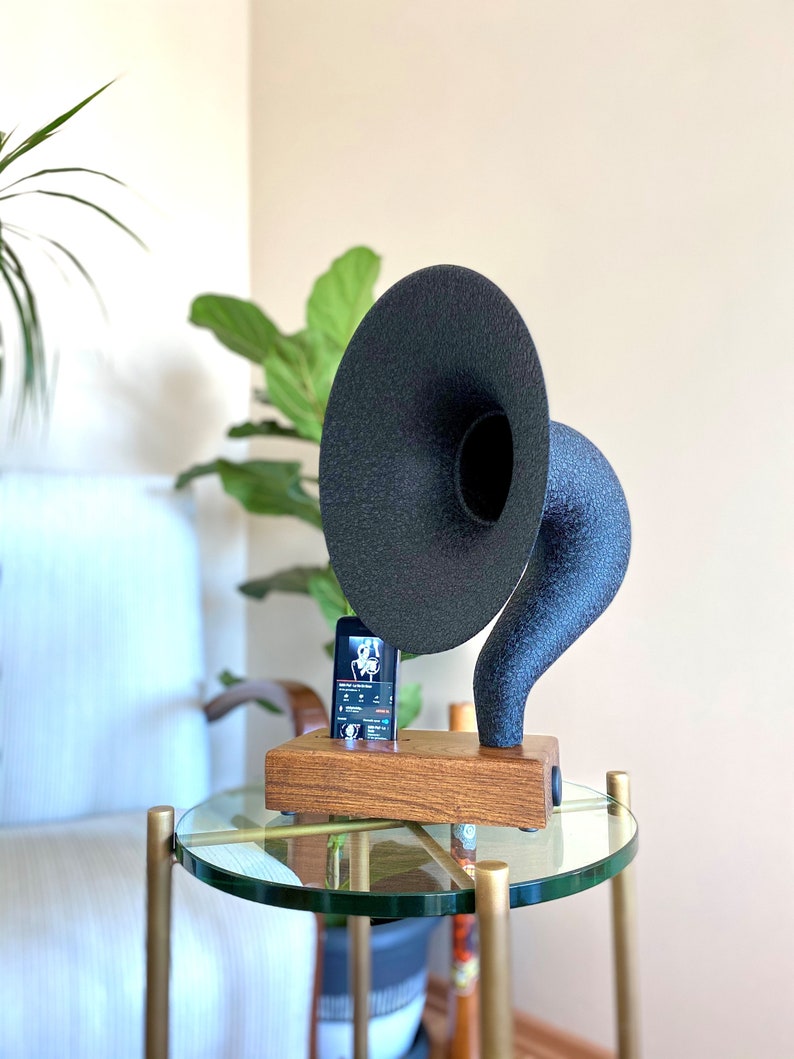 Acoustic iPhone Speaker, Gramophone iPhone Passive Speaker, Valentine Home Decor, Valentines Day Gift, Valentines Day Decor, Home Gift image 3