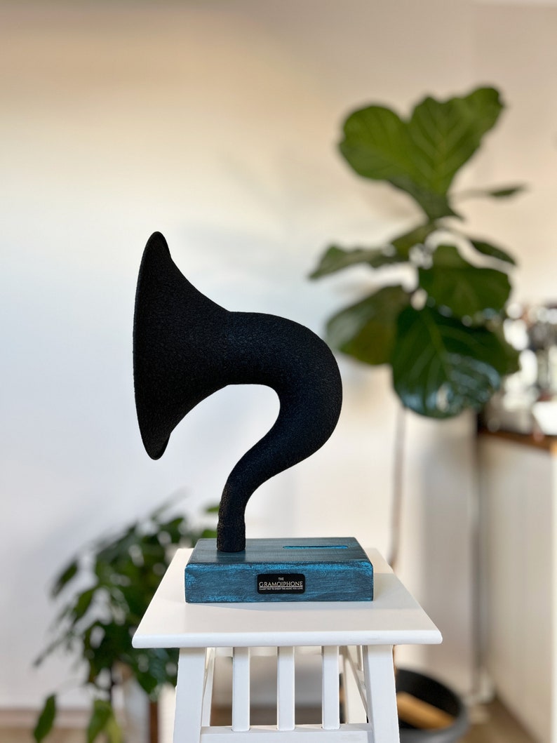 Acoustic iPhone Speaker, Gramophone iPhone Passive Speaker, Valentine Home Decor, Valentines Day Gift, Valentines Day Decor, Home Gift image 8