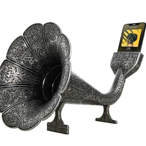 Gramophone iPhone Passivlautsprecher, handgefertigte Wohndekoration, Muttertagsgeschenk, akustischer Iphone-Verstärker, iPhone Kupferlautsprecher, handgefertigtes Geschenk Bild 9