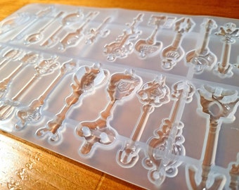 Antique Key Charm Molds | Silicone Tray Mold, 23 Antique Key Molds, Silicone Epoxy Mold, Epoxy Art, Resin Mold, Resin Craft, Key Maker Craft