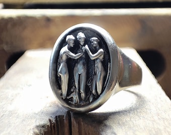 Greek mythology daughters of Zeus,  three sister ring, Euphrosyne of Greek Mythology, Aglaea and Thalia The Three Graces woman bodies ring