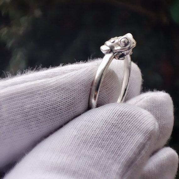 Frog Ring Frog Promise Ring Silver Frog Ring Green Tree Frog Ring Frog Prince Ring Gift for Her Etsy Canada