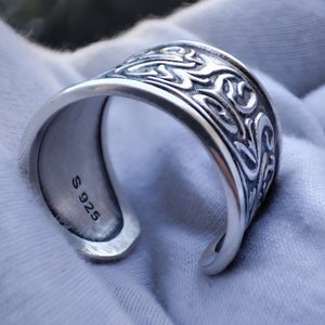 Devil May Cry,  V Ring, Devil May Cry 5,  Devil May Cry 5 V Replica Ring, V Silver DMC Ring, Devil May Cry V Adjustable Ring