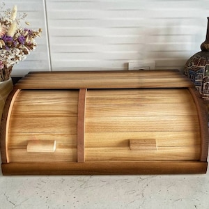 Wood bread box. Wooden bread box. Breadbox. Bread. Food storage. Wooden box. Breadbasket handmade. Kitchen storage. Gift. Modern bakery.