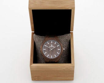 Handmade Walnut Wood Watch: Engravable Leather Strap Unisex Watch