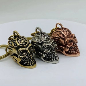 Brass Skull Pendant Punk Handmade Vintage Skull Motorcycle Keychain Pendant Keychain Accessories for Man Woman