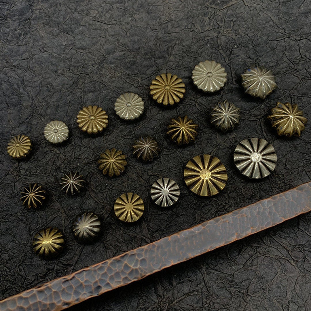 Brass Conchos Screw Back Vintage Thorn Crown Shape Leather Craft Saddle Conchos  for Leather Decorations Accessories 