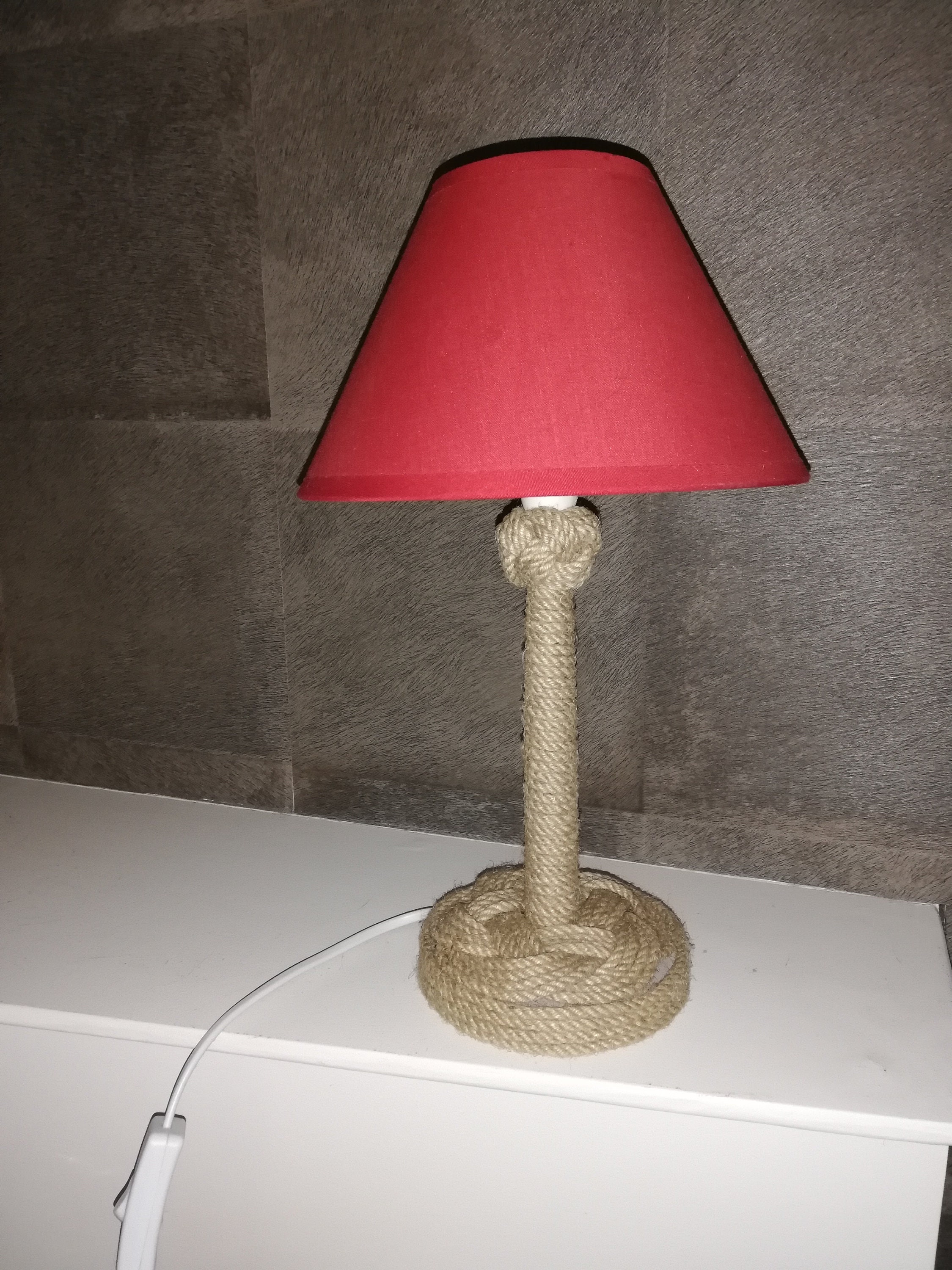 Pied de Lampe Upcyclé avec Un Recouvrement en Jute Fait Main