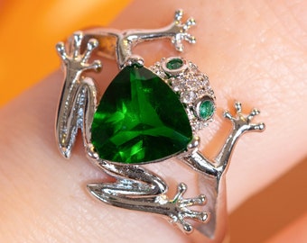 Emerald Ring, Silver Plated Frog Ring, Cute Toad Animal Jewelry, Triangle Cut Green CZ Ring, Sparkly and Adjustable, Unique, and Fun Jewelry