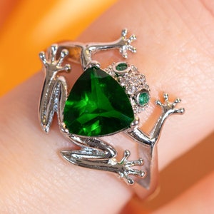 Emerald Ring, Silver Plated Frog Ring, Cute Toad Animal Jewelry, Triangle Cut Green CZ Ring, Sparkly and Adjustable, Unique, and Fun Jewelry Silver