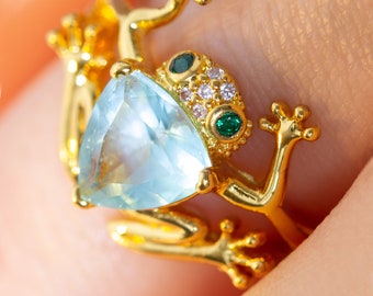 Aquamarine Frog Ring, 22k Gold Plated Cute Toad, Triangle Cut Blue CZ Ring, Adjustable Sparkly Cocktail Ring, Unique and Fun Jewelry