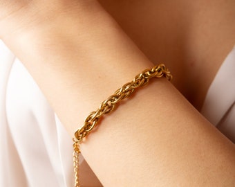 Link Chain Bracelet, 18k Gold Plated Stainless Steel, Vintage Style Cable Chain for Layering, Hypoallergenic Waterproof Thick Bracelet