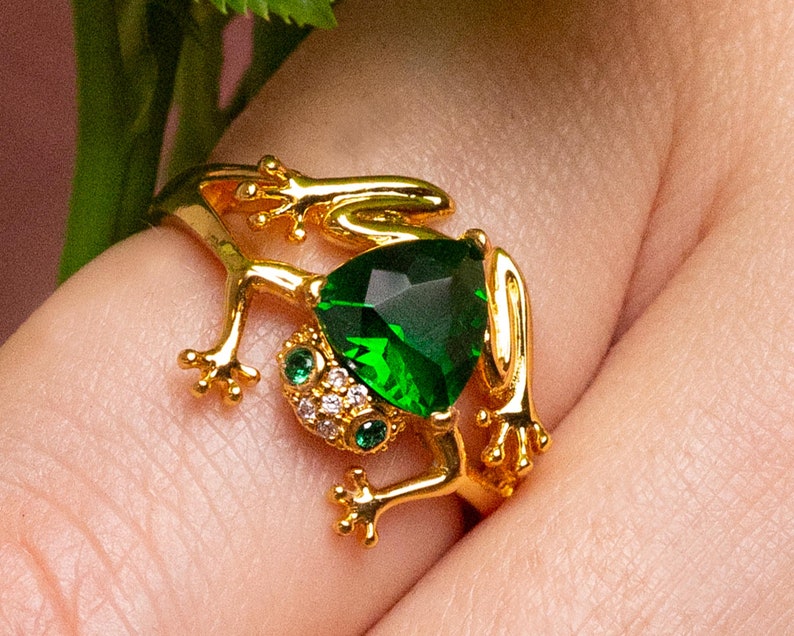 Emerald Ring, Silver Plated Frog Ring, Cute Toad Animal Jewelry, Triangle Cut Green CZ Ring, Sparkly and Adjustable, Unique, and Fun Jewelry image 6