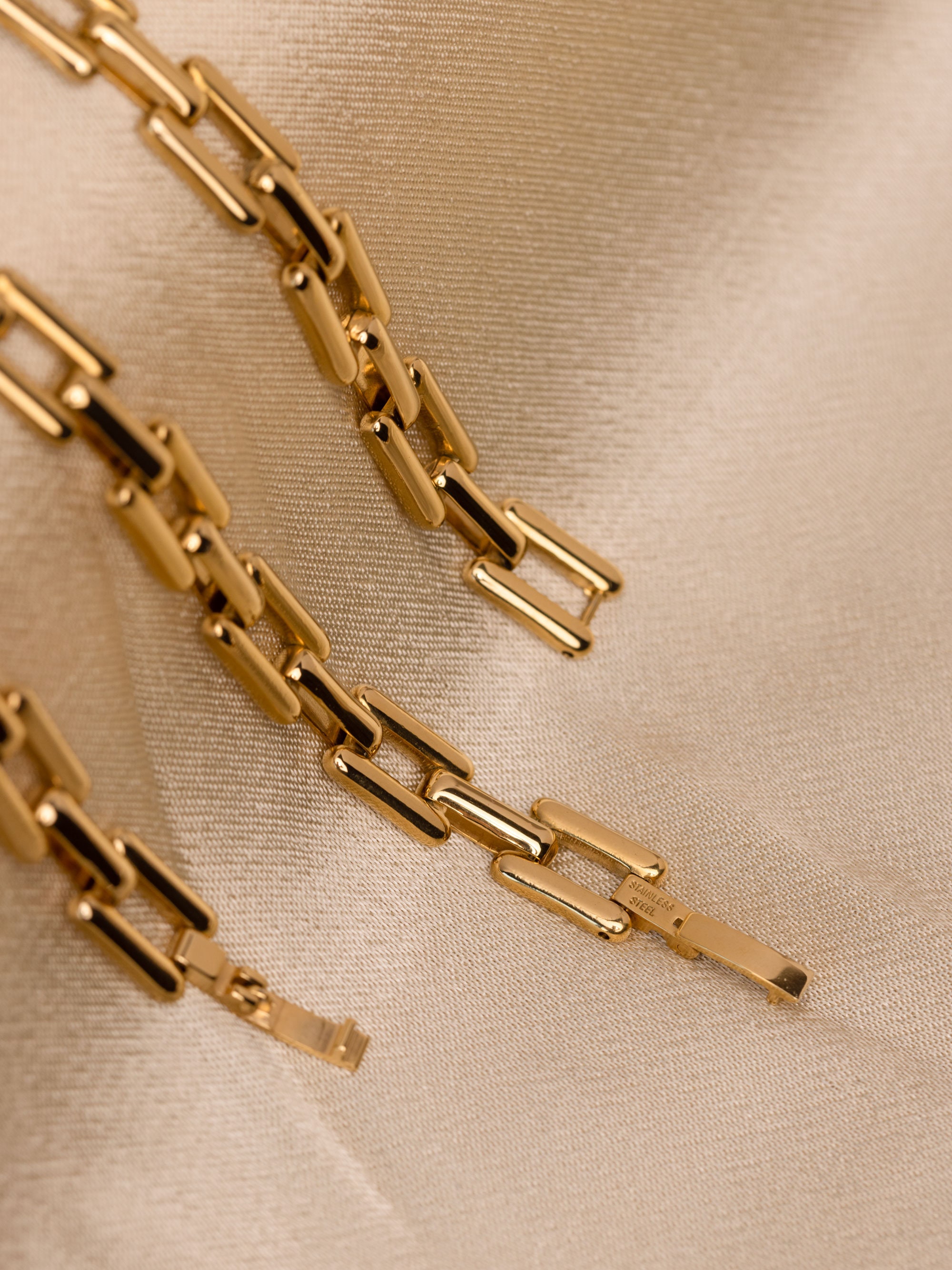 Paper Clip Bracelet, 18K Gold Plated Stainless Steel