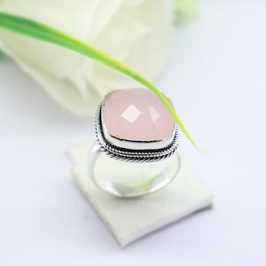 Anello in argento sterling 925 con quarzo rosa naturale, gioiello fatto a mano in quarzo rosa, anello importante, anello da donna, anello boho, regalo per lei