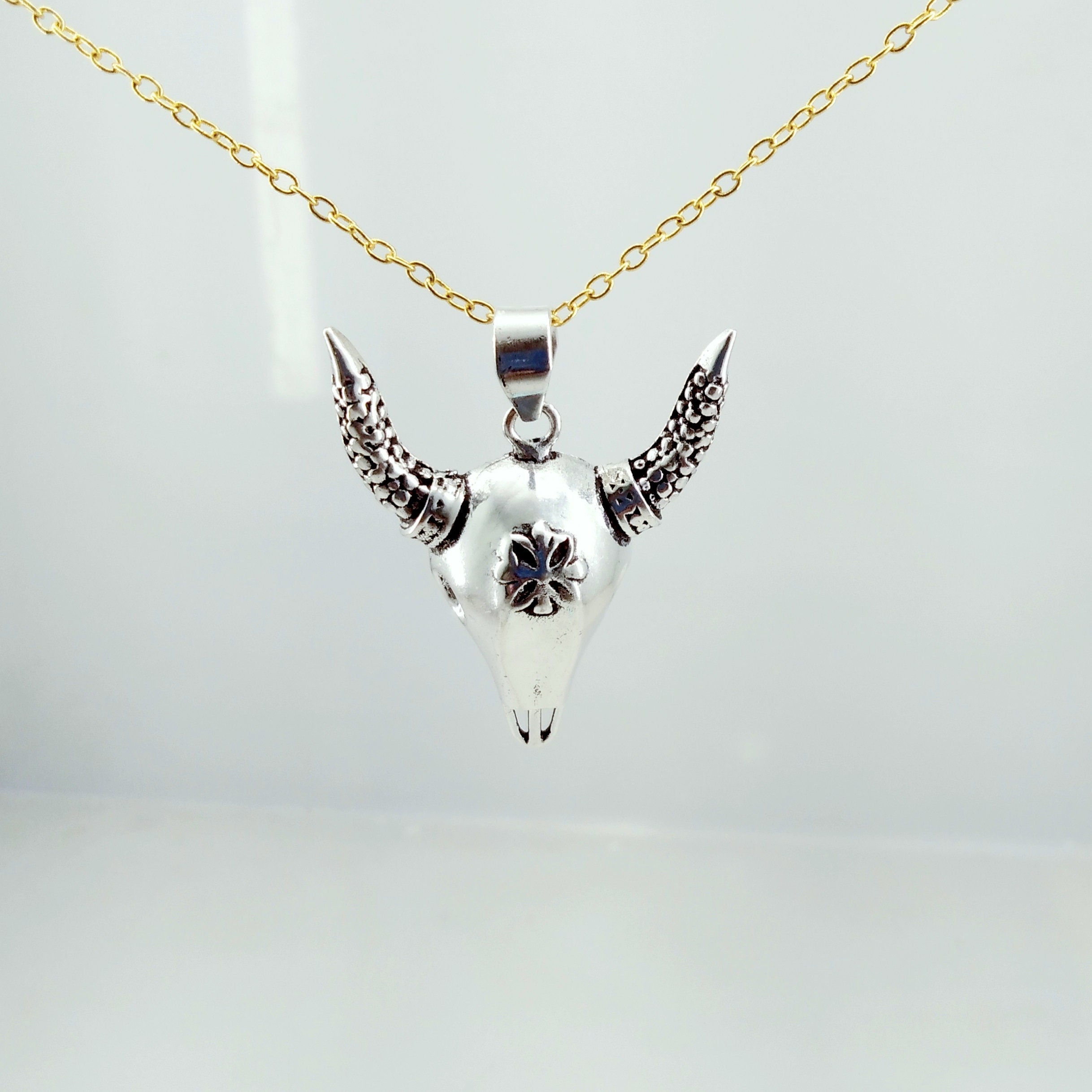Collana con teschio di mucca, teschio di animale, cowboy Collana con teschio di mucca, teschio di animale, cowboy