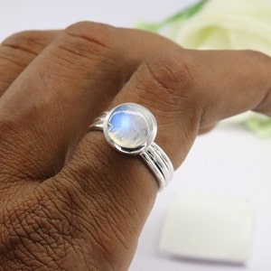 Moonstone Ring,925 Sterling Silver Ring, Birthstone Gemstone Ring,Handmade Ring ,blue flash Ring, Statement Ring, Women Ring, Gift For Her