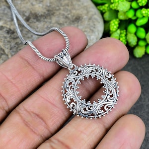 Scrollwork Filigree Round Pendant Sterling Silver, Unique Handmade Necklace, Gift for Her, Gift for Mom, Boho Necklace for Women, Gift Items