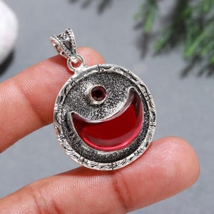 Garnet Witch Moon Necklace,Boho Necklace, Celestial Jewelry, Garnet Necklace, Gemstone Pendant, Half Moon Necklace, Crescent Moon,Lover gift