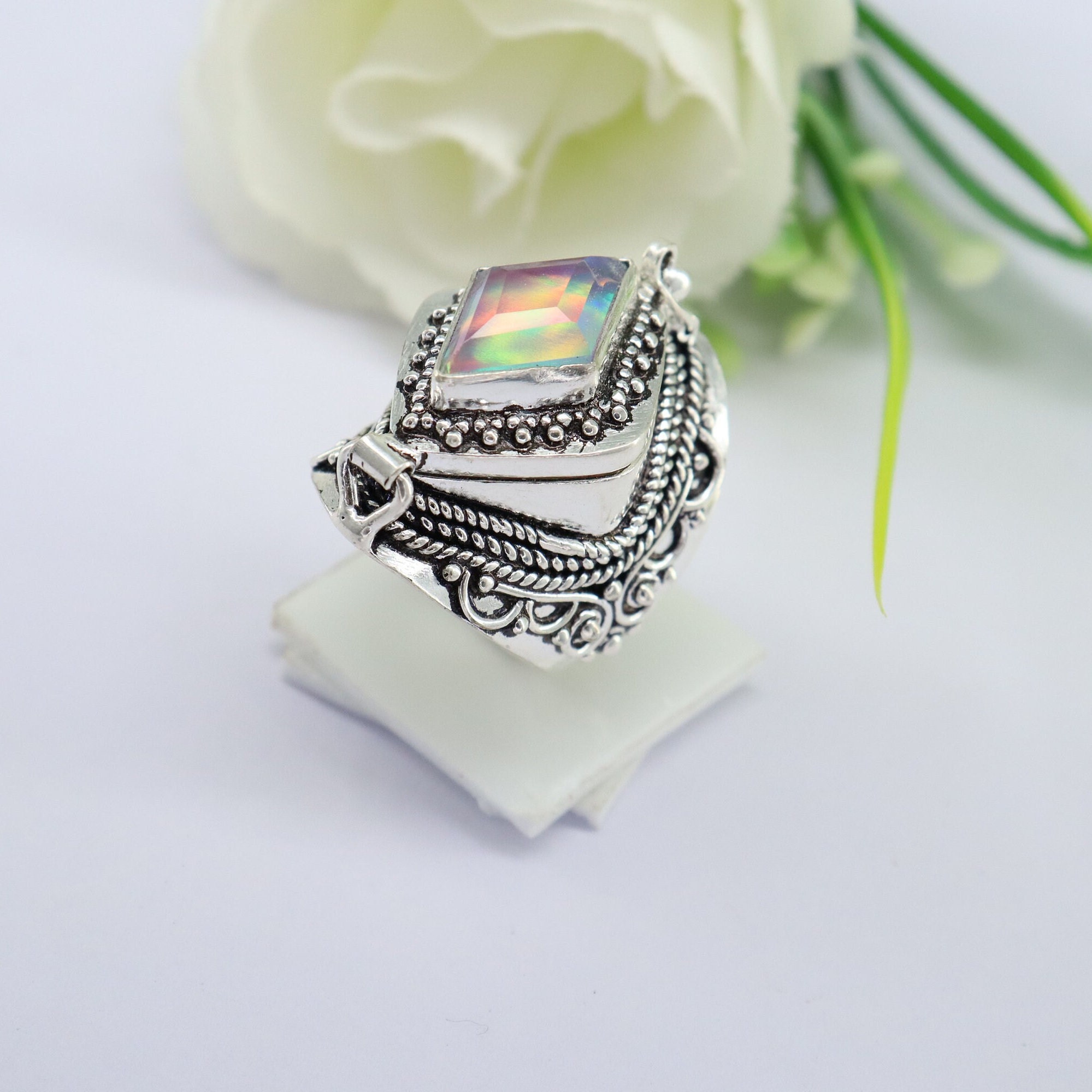 925 Silver Heart Signet Ring, Heart Ring, Heart-shaped Shield Ring, Pinky  Ring. - Etsy Israel, image size:1999x2000