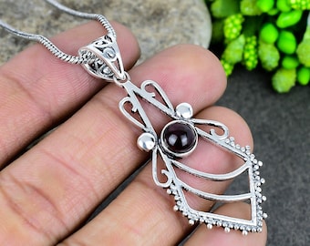Handmade Sterling Silver Black Onyx Pendant Necklace: Dainty Minimalist Jewelry