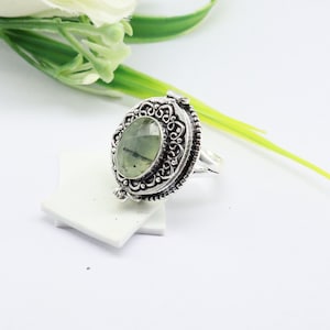 Prehnite poison ring,925 sterling Silver poison Ring,poison ring,Locket Ring,Handmade Ring,small box ring,birthstone ring,gift for her