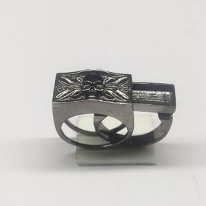 Anillo de plata de ley 925 con diseño de Skull King, anillo chapado en rodio negro, anillo deslizante Art Deco macizo y pesado hecho a mano.