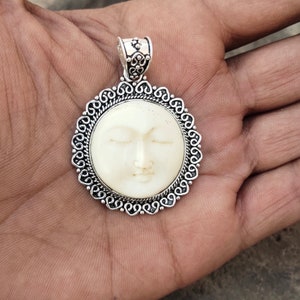 Månansiktehänge: Handgjort 925 sterlingsilver Bali gudinna