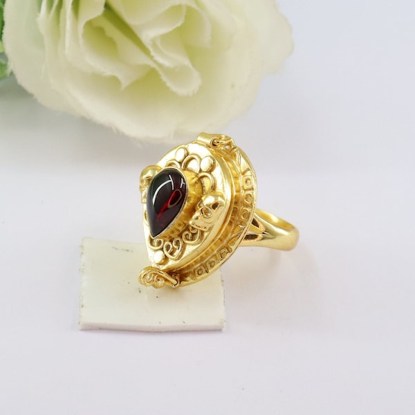 Natural Garnet poison ring,Skull ring, 925 sterling Silver poison Ring,poison ring,Locket Ring,Handmade Ring,small box ring,gift for he