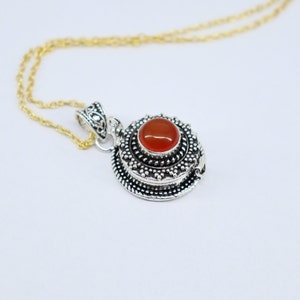 Roter Onyx Medaillon Halskette: 925 Sterling Silber Pille Anhänger