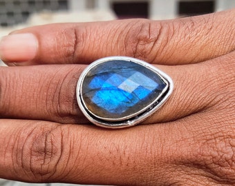 Natural labradorite ring, 925 Sterling Silver Ring, boho ring, large gemstone ring,