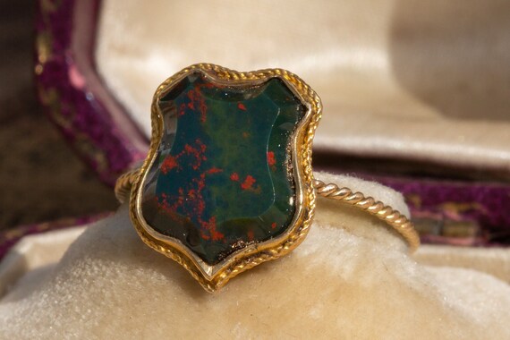 Fantastic Antique Victorian 18K Gold Bloodstone S… - image 1